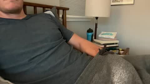 Snapshot of throbbinhood480 chatting on October 28, 2:18 pm Throbbinhood online show from October 28, 2:18 pm