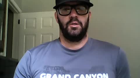 Throbin Williams online show from July 12, 1:58 pm