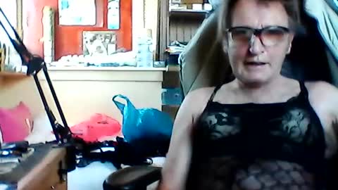throubingcock online show from July 8, 11:24 am