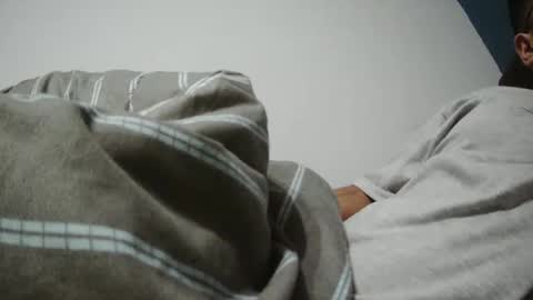 tiago2588 online show from February 9, 11:57 pm