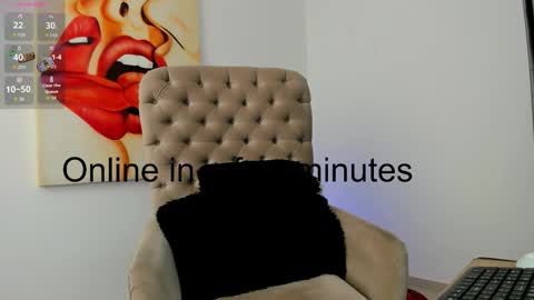 Snapshot of tiago_hannah chatting on September 28, 1:31 pm carolina online show from September 28, 1:31 pm