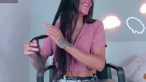 Snapshot of tiana_cinnamon chatting on October 9, 7:52 pm TIANA online show from October 9, 7:52 pm