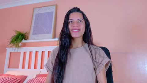 Snapshot of tiana_cinnamon chatting on September 23, 7:31 pm TIANA online show from September 23, 7:31 pm