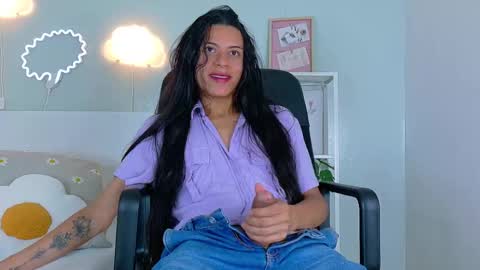 Snapshot of tiana_cinnamon chatting on September 27, 8:28 pm TIANA online show from September 27, 8:28 pm