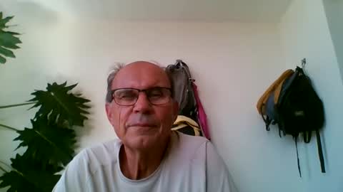 tiaretiareopui online show from November 2, 10:48 am