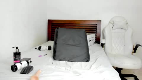 tifanymonroehot online show from November 10, 1:14 pm