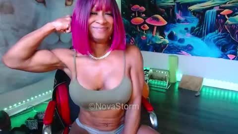 Tiffani Love online show from October 30, 1:33 pm