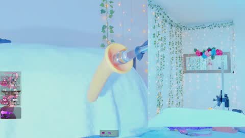 Snapshot of tiffanny_love__ chatting on October 2, 9:30 am Tiffanny online show from October 2, 9:30 am