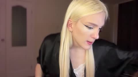 Amira online show from January 8, 8:53 am