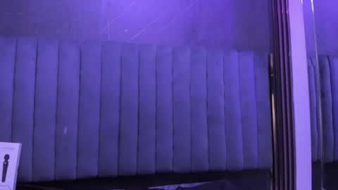 TiffanyDream8 online show from February 27, 9:51 pm