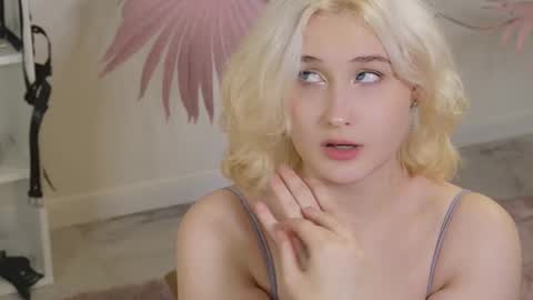 Snapshot of tiffanyjons chatting on October 4, 5:22 pm tiffanyjons online show from October 4, 5:22 pm