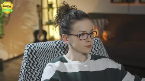 tiffanyriox online show from April 8, 11:52 pm