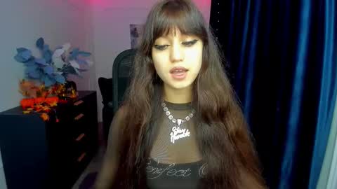 tiffanyyoun online show from October 25, 4:13 am