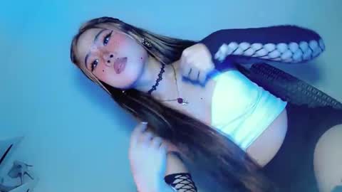 tight_elliana online show from February 21, 10:13 pm
