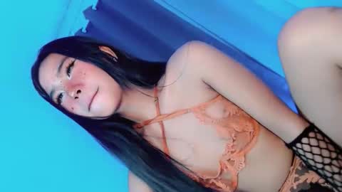 Snapshot of tight_elliana chatting on September 25, 11:17 am tight_elliana online show from September 25, 11:17 am