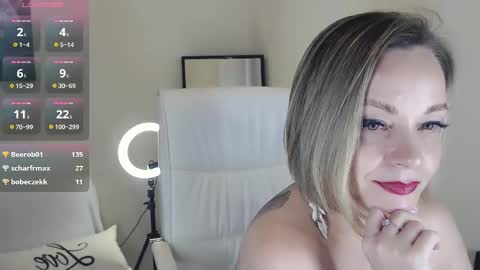 Tilly online show from March 11, 9:37 pm