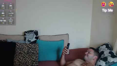 Snapshot of tim_and_sam chatting on October 4, 6:49 pm Timothy and Santy online show from October 4, 6:49 pm