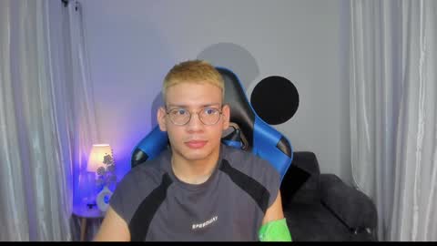 timi  jones online show from December 17, 10:44 am