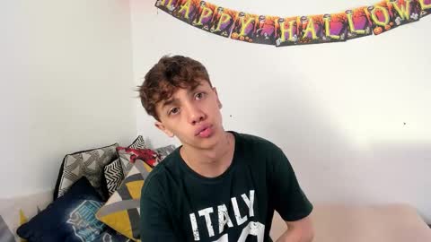 Snapshot of timothy_ross chatting on October 6, 8:37 pm Timothy 21 years old online show from October 6, 8:37 pm