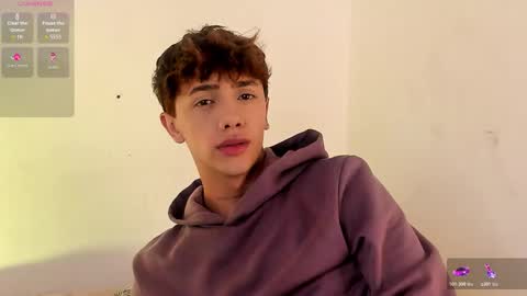 Snapshot of timothy_ross chatting on October 20, 8:14 pm Timothy 21 years old online show from October 20, 8:14 pm
