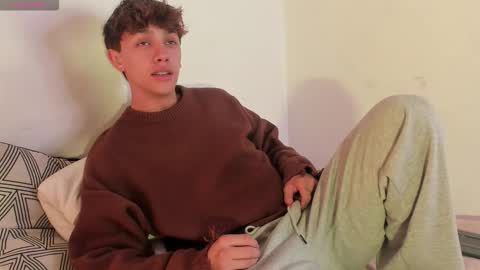 Snapshot of timothy_ross chatting on October 13, 9:50 pm Timothy 21 years old online show from October 13, 9:50 pm