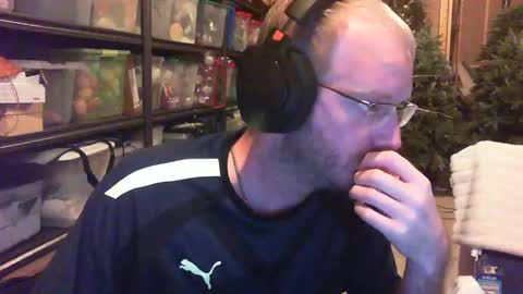 timtimmyyyy online show from September 22, 6:06 am