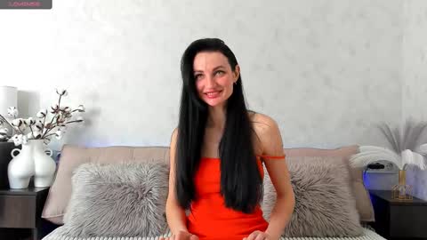 Snapshot of tina_mart chatting on March 7, 7:52 am Tina online show from March 7, 7:52 am