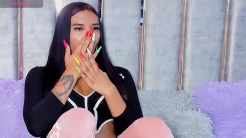 Snapshot of tina_noa chatting on February 22, 9:56 am Tina noa online show from February 22, 9:56 am