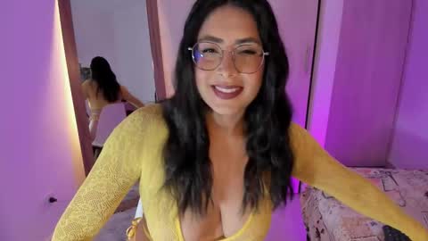 tina_olsen07 online show from February 15, 6:28 pm