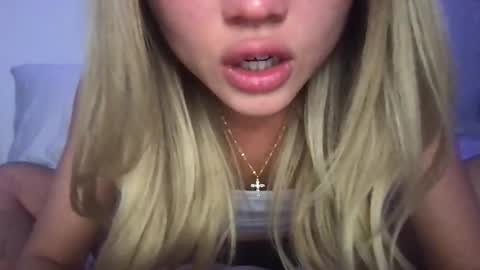 tina_xoxo_ online show from January 13, 7:00 am