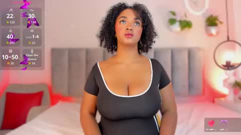 Tina online show from June 30, 9:02 pm