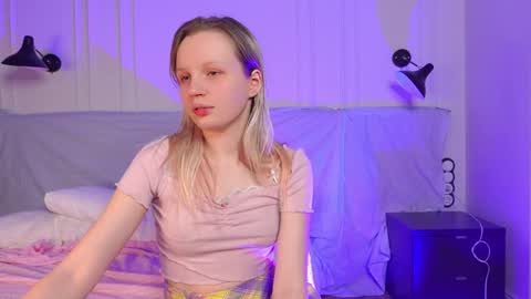 Snapshot of tinasiner chatting on January 24, 8:11 pm tinasiner online show from January 24, 8:11 pm