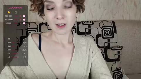 Snapshot of tinawincee chatting on October 17, 6:06 am Tina online show from October 17, 6:06 am