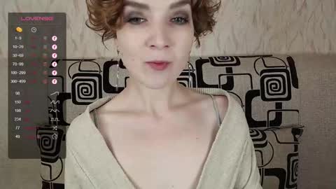 Snapshot of tinawincee chatting on September 25, 5:36 am Tina online show from September 25, 5:36 am