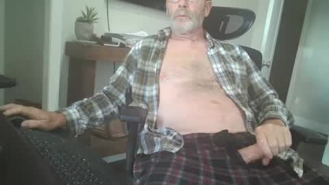 Snapshot of tincup430 chatting on October 6, 11:50 am 5 day load on deck online show from October 6, 11:50 am