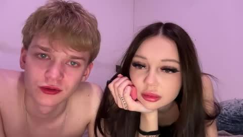 TinnyDoll online show from April 7, 9:06 pm