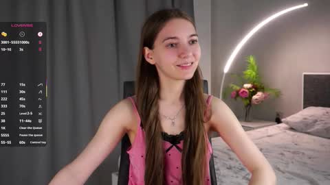 Snapshot of tiny_bunny__ chatting on September 10, 4:57 am Sofia online show from September 10, 4:57 am