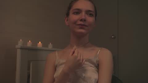 Snapshot of tiny_bunny__ chatting on February 22, 10:52 pm Sofia online show from February 22, 10:52 pm