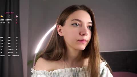 Snapshot of tiny_bunny__ chatting on October 4, 3:48 am Sofia online show from October 4, 3:48 am