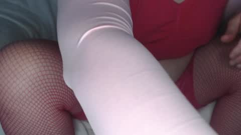 Snapshot of tiny_d chatting on December 2, 12:24 pm tiny_d online show from December 2, 12:24 pm