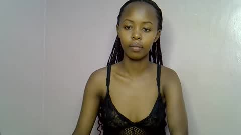 Snapshot of tinybarbie_ chatting on October 12, 1:20 am Barbie online show from October 12, 1:20 am