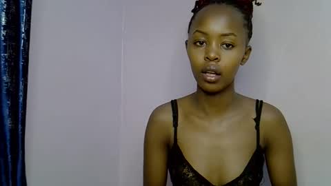 Snapshot of tinybarbie_ chatting on September 26, 9:23 pm Barbie online show from September 26, 9:23 pm