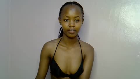 Snapshot of tinybarbie_ chatting on September 30, 9:58 pm Barbie online show from September 30, 9:58 pm