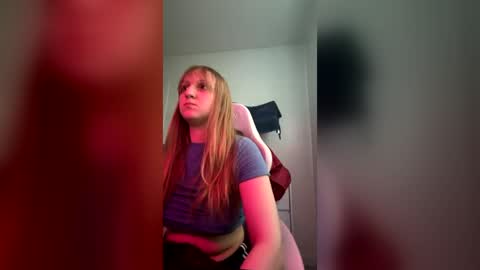 tinyblondebarbie online show from June 22, 11:06 am