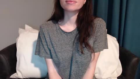 TinyyTina online show from December 25, 11:33 am