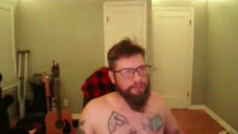 Snapshot of tippertonight chatting on October 16, 5:07 am tippertonight online show from October 16, 5:07 am
