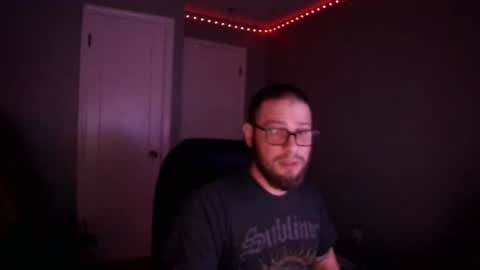 Snapshot of tippertonight chatting on December 7, 4:04 am tippertonight online show from December 7, 4:04 am