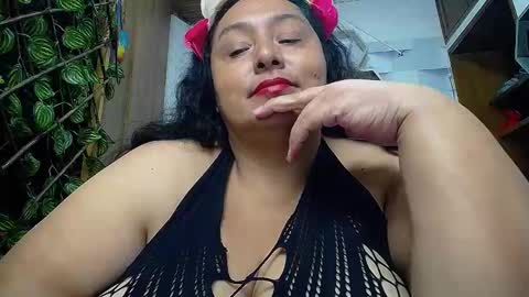 Snapshot of tistmature chatting on October 1, 2:16 pm TISTMATURE online show from October 1, 2:16 pm