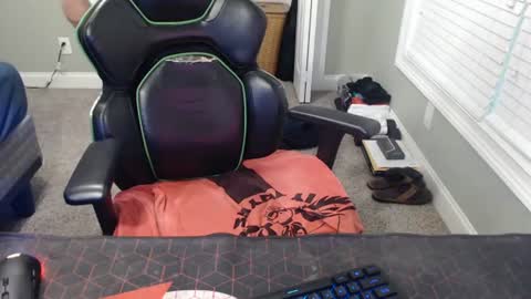 tittylvr1990 online show from July 7, 10:36 pm