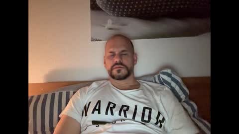 zurichcouple online show from February 19, 12:46 am